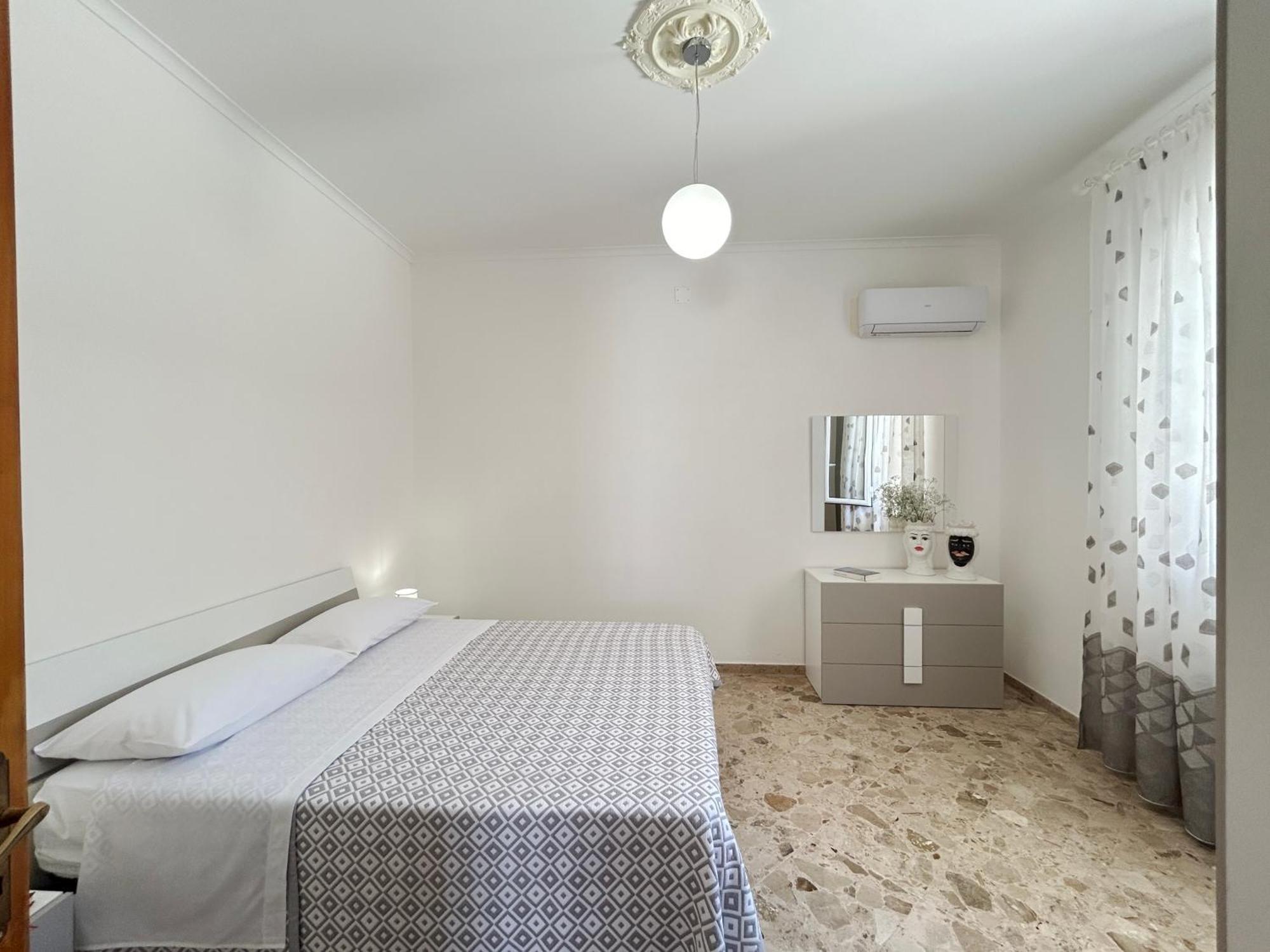 Sole Near The Sandy Beach, Parking & Wifi Holiday home Avola