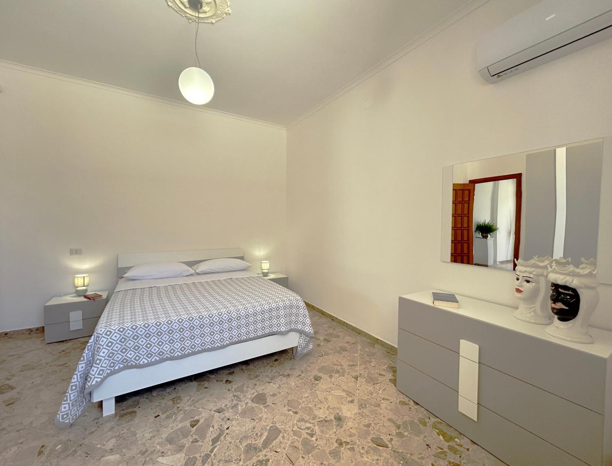 Holiday home Sole Near The Sandy Beach, Parking & Wifi *