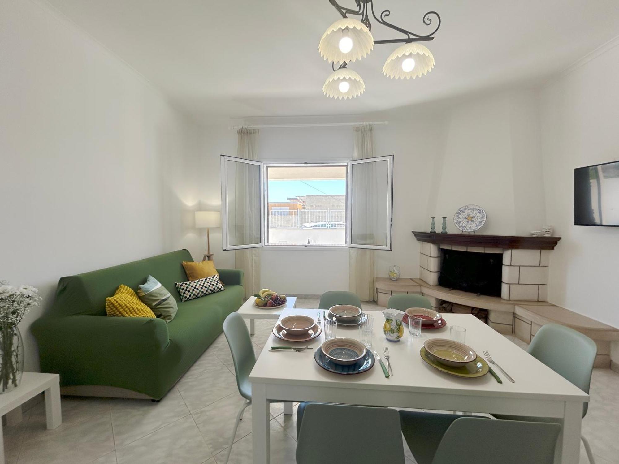 Sole Near The Sandy Beach, Parking & Wifi Holiday home *
